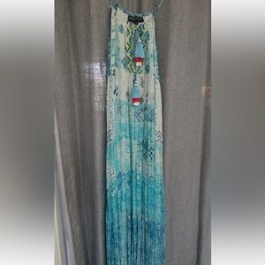 Hemant & Nandita Flowy summer dress